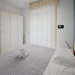 アパートホテル L'appartamento 4*