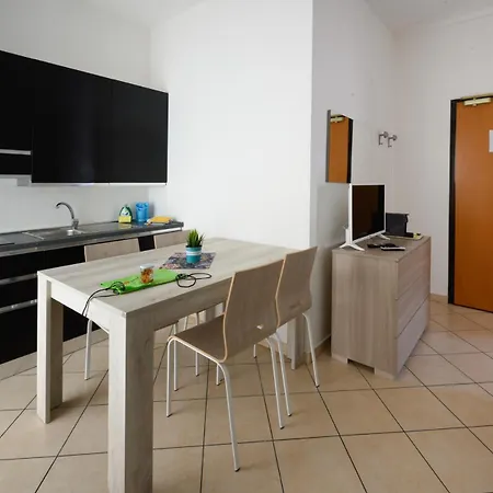 Aparthotel L'appartamento 4*